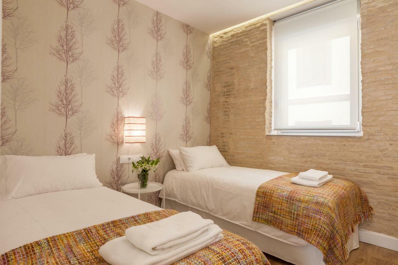 Apartamentos Rg Suites Jardines De Murillo Sevilla Exterior foto